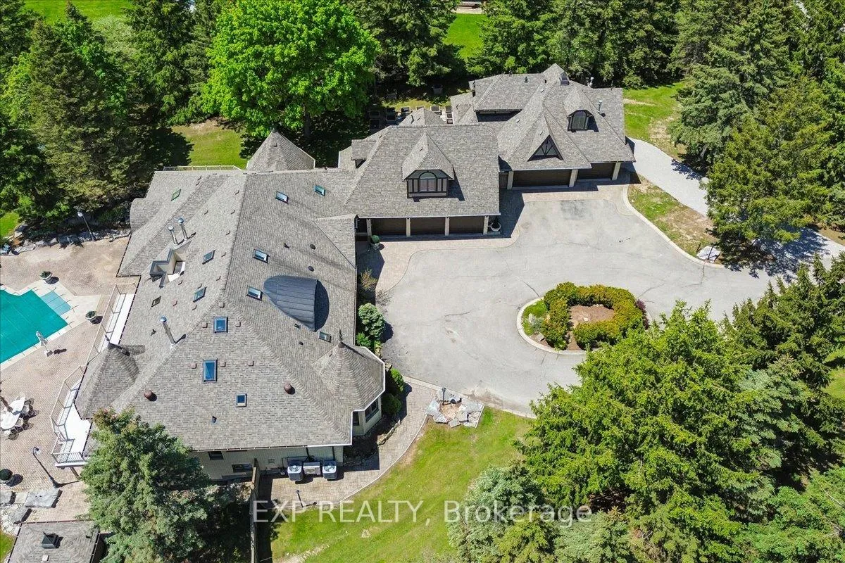 Photo 4 of 332 Burns Boulevard, King, King City — HOMEH