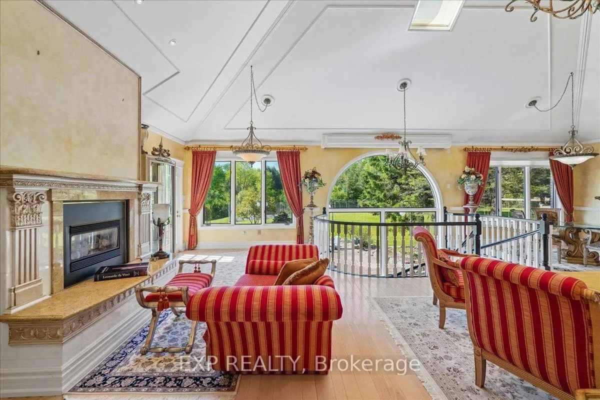 Photo 9 of 332 Burns Boulevard, King, King City — HOMEH