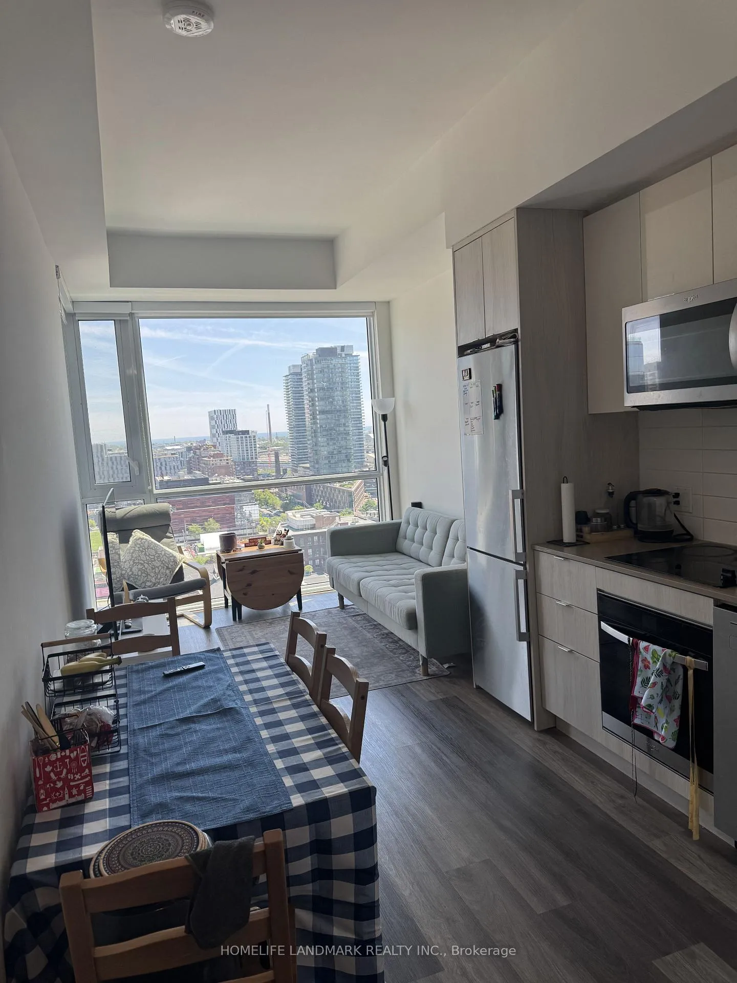 Photo 2 of Unit 1708 E, 70 Princess Street E, Toronto, Waterfront Communities — HOMEH