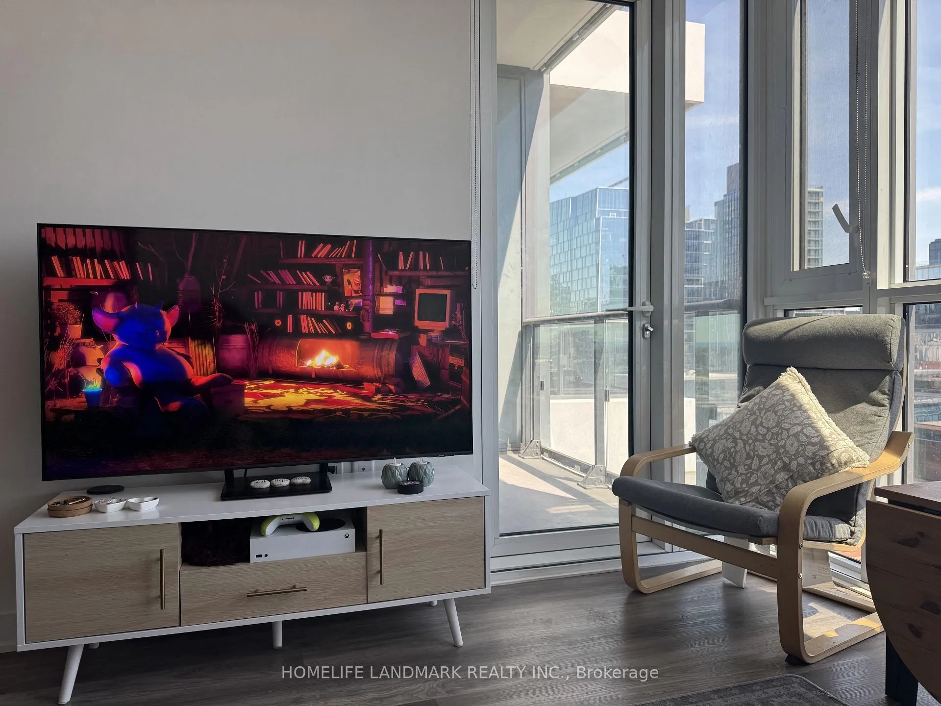 Photo 5 of Unit 1708 E, 70 Princess Street E, Toronto, Waterfront Communities — HOMEH