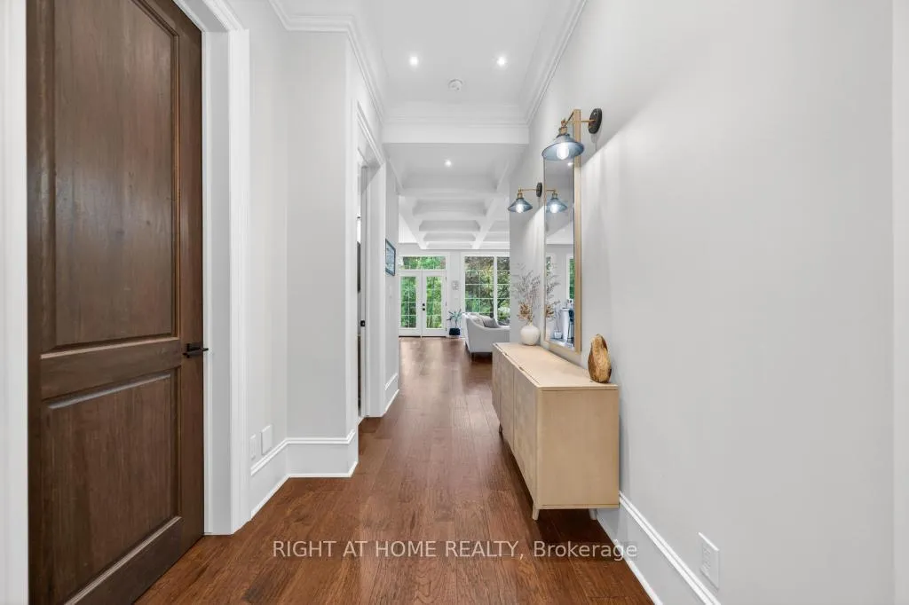 Photo 5 of 64 Ravina Crescent, Hamilton, Ancaster — HOMEH