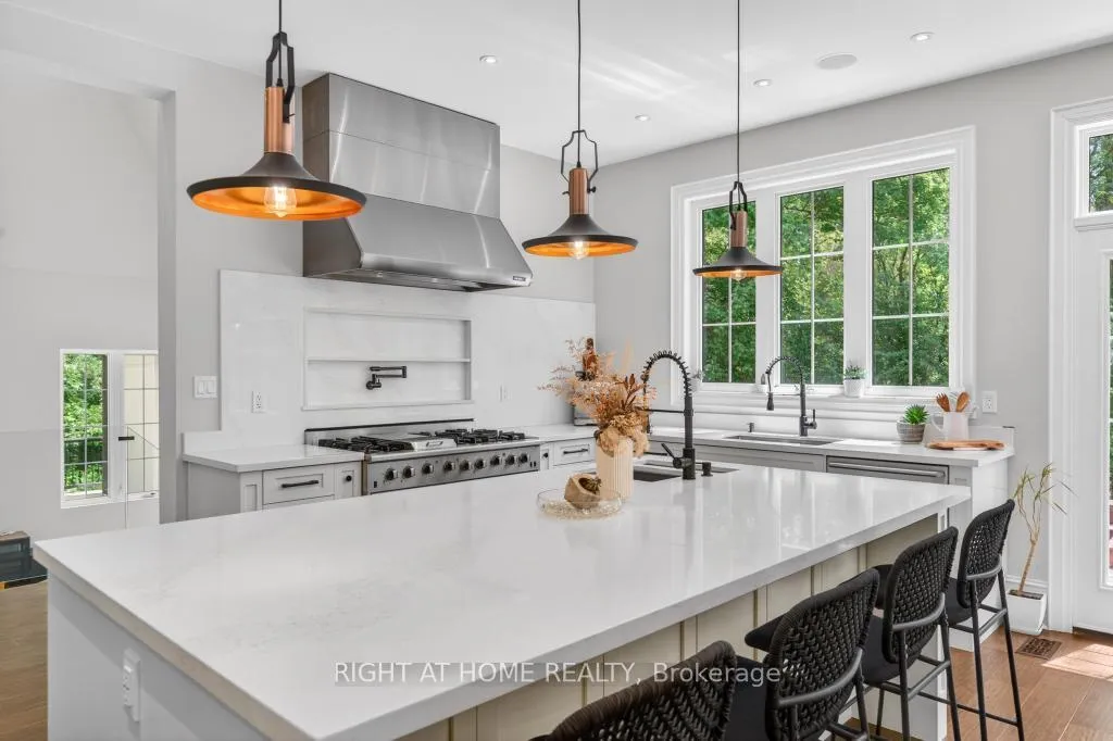 Photo 10 of 64 Ravina Crescent, Hamilton, Ancaster — HOMEH