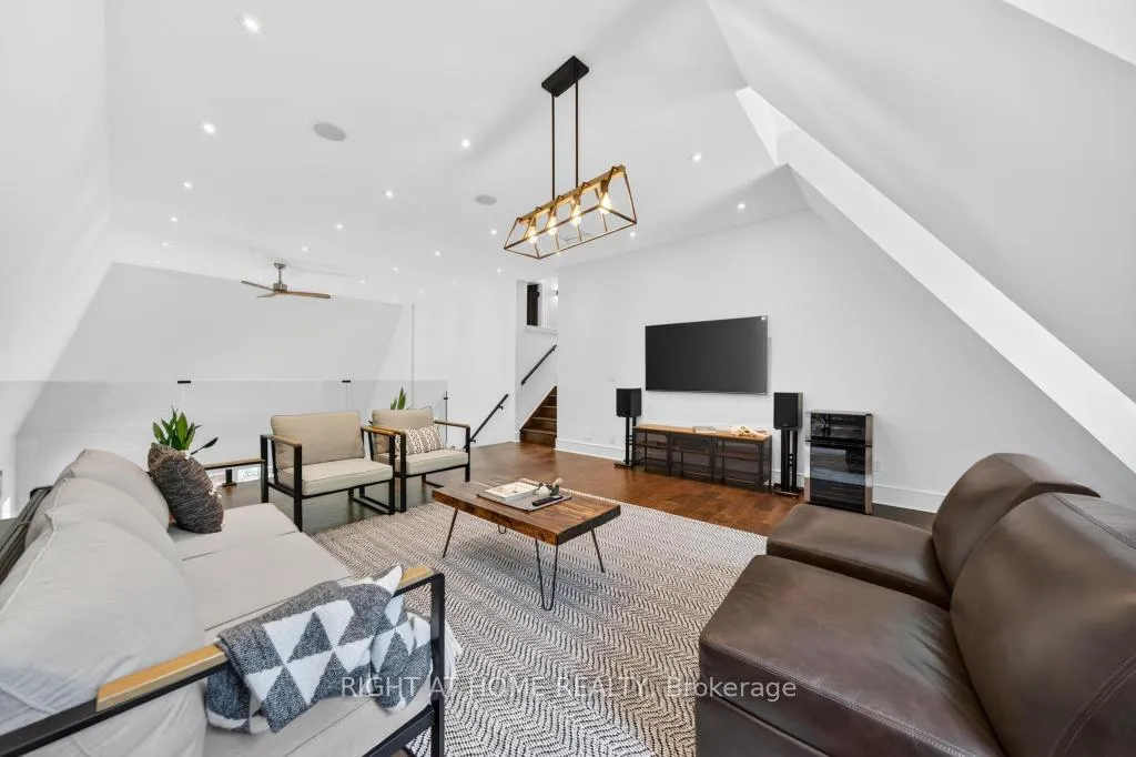Photo 23 of 64 Ravina Crescent, Hamilton, Ancaster — HOMEH
