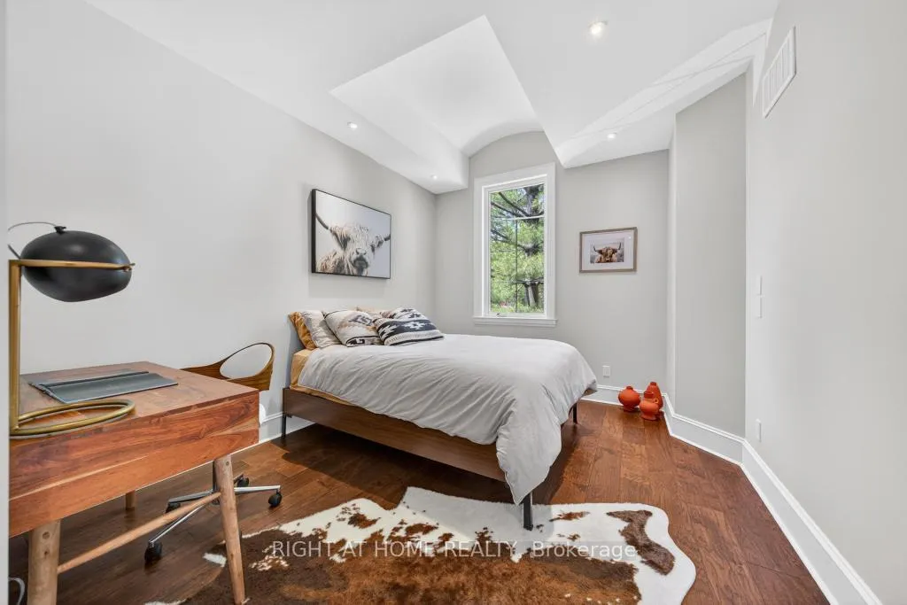 Photo 33 of 64 Ravina Crescent, Hamilton, Ancaster — HOMEH