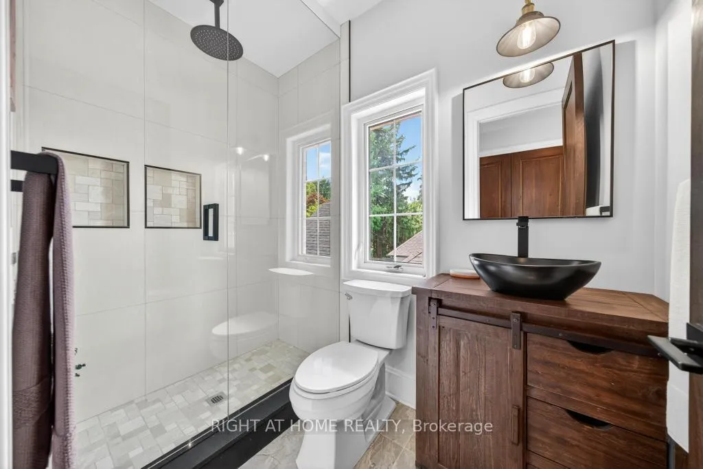 Photo 34 of 64 Ravina Crescent, Hamilton, Ancaster — HOMEH