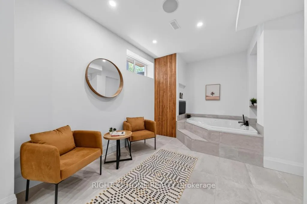 Photo 40 of 64 Ravina Crescent, Hamilton, Ancaster — HOMEH