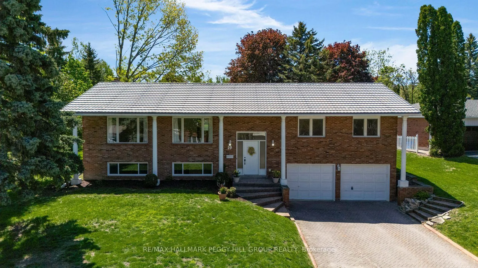 Photo 1 of 19 Murray Street, Barrie, Allandale Heights — HOMEH