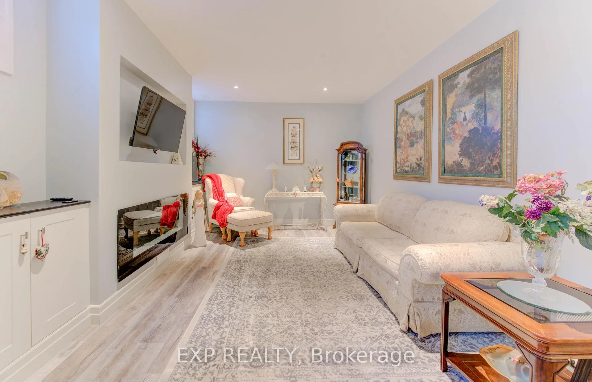 Photo 34 of 52 Edgehill Drive, Kitchener, Pioneer Tower West — HOMEH