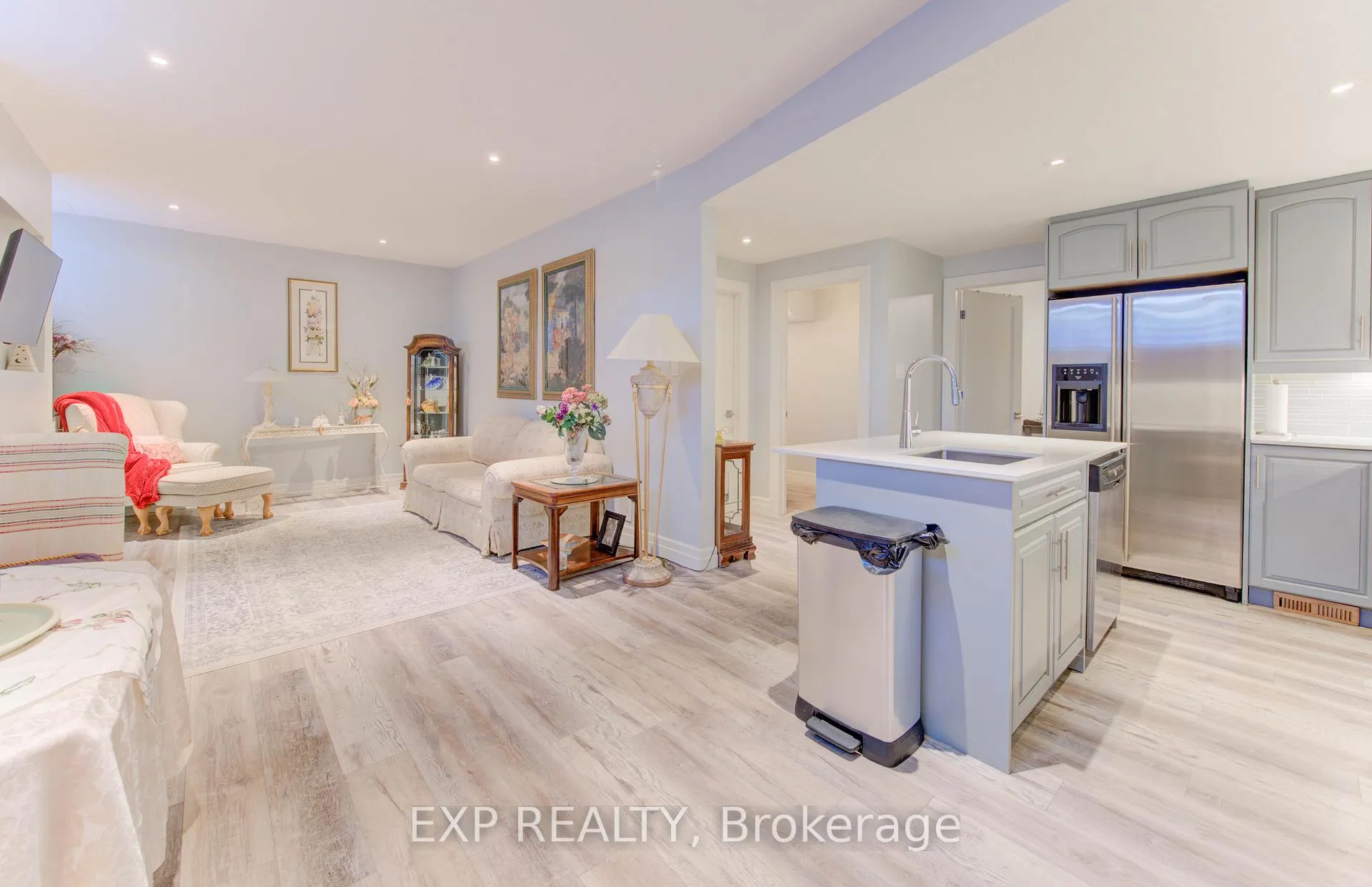 Photo 36 of 52 Edgehill Drive, Kitchener, Pioneer Tower West — HOMEH