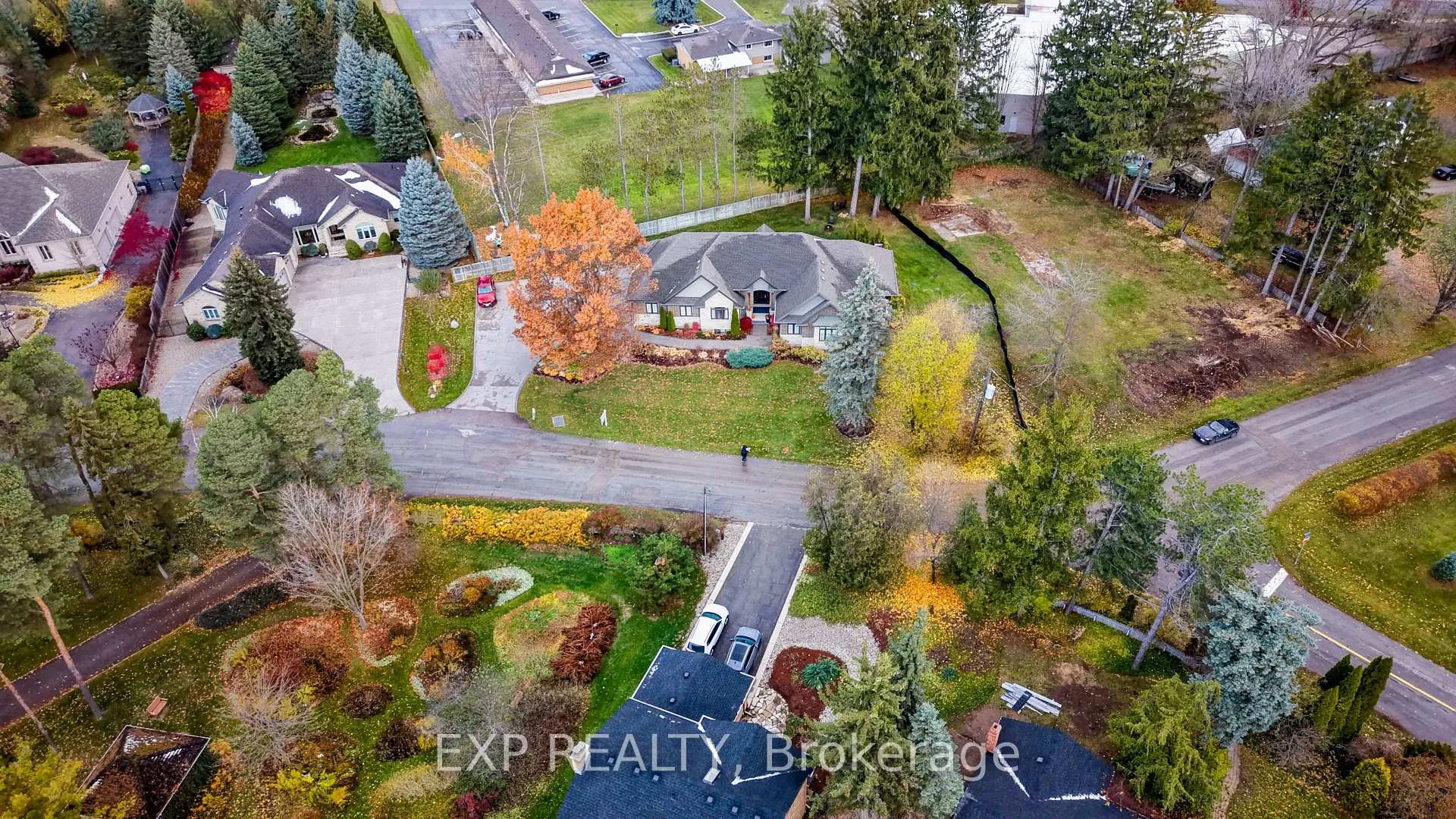 Photo 44 of 52 Edgehill Drive, Kitchener, Pioneer Tower West — HOMEH