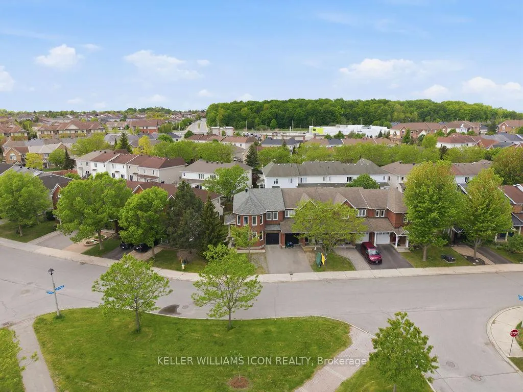 Photo 2 of 90 Sunvale Way, Ottawa, Barrhaven East — HOMEH
