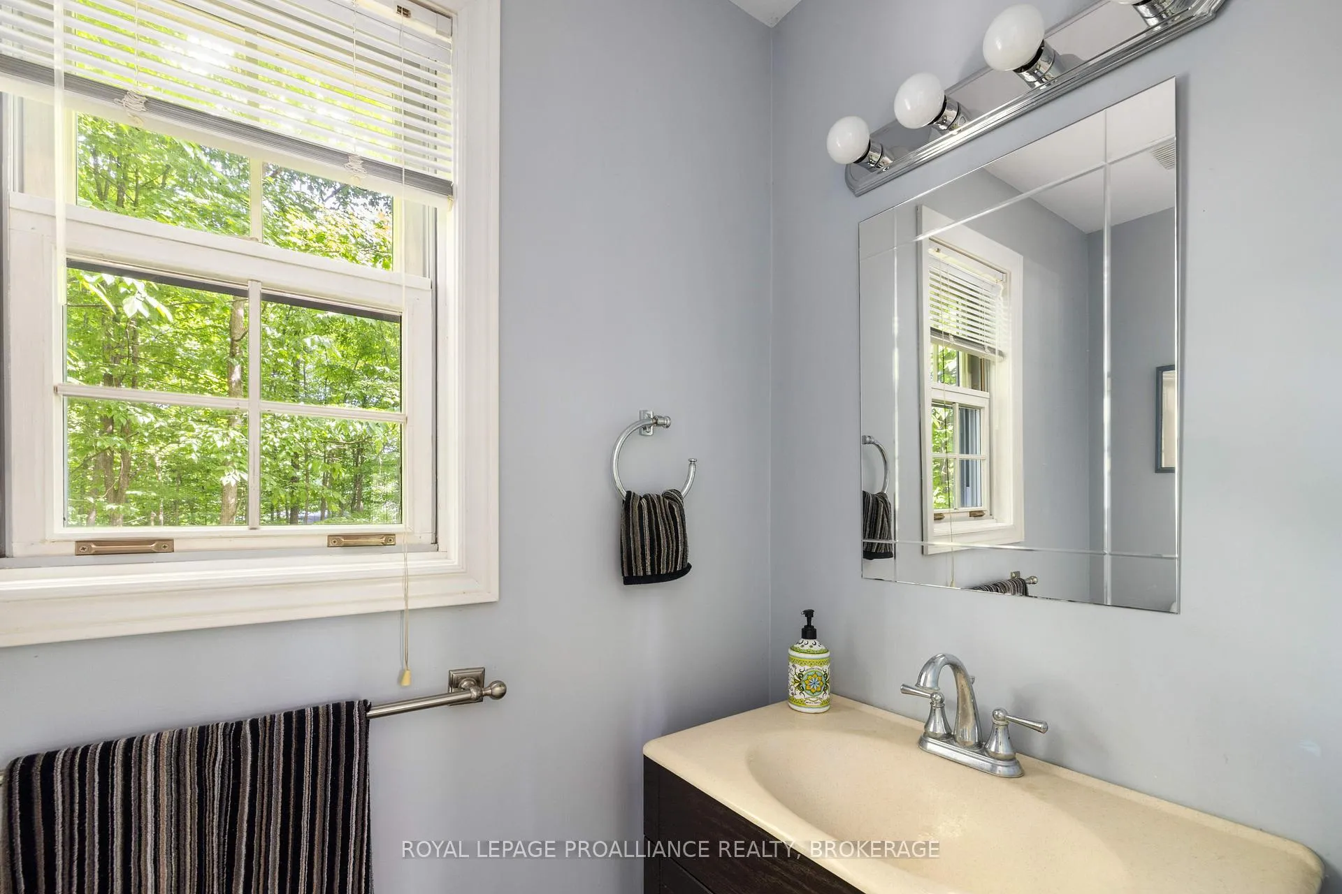 Photo 46 of 1403 Norway Road, Frontenac, Frontenac South — HOMEH