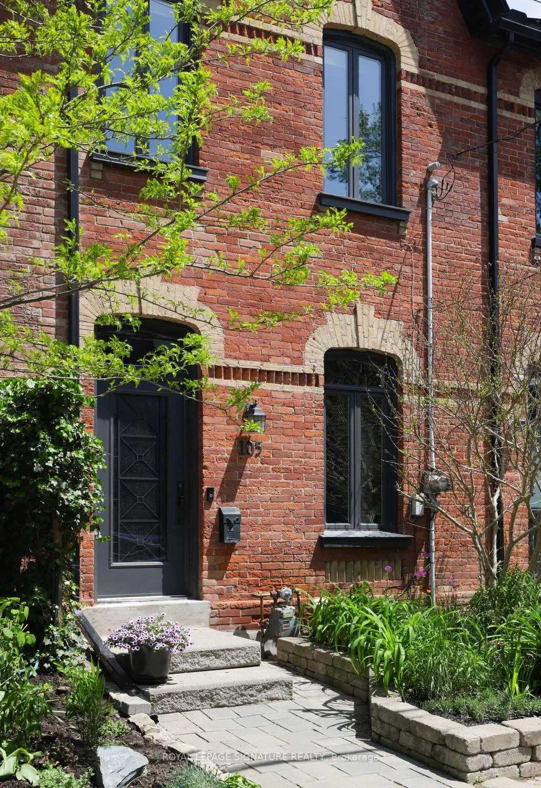 Photo 6 of 105 De Grassi Street, Toronto, South Riverdale — HOMEH