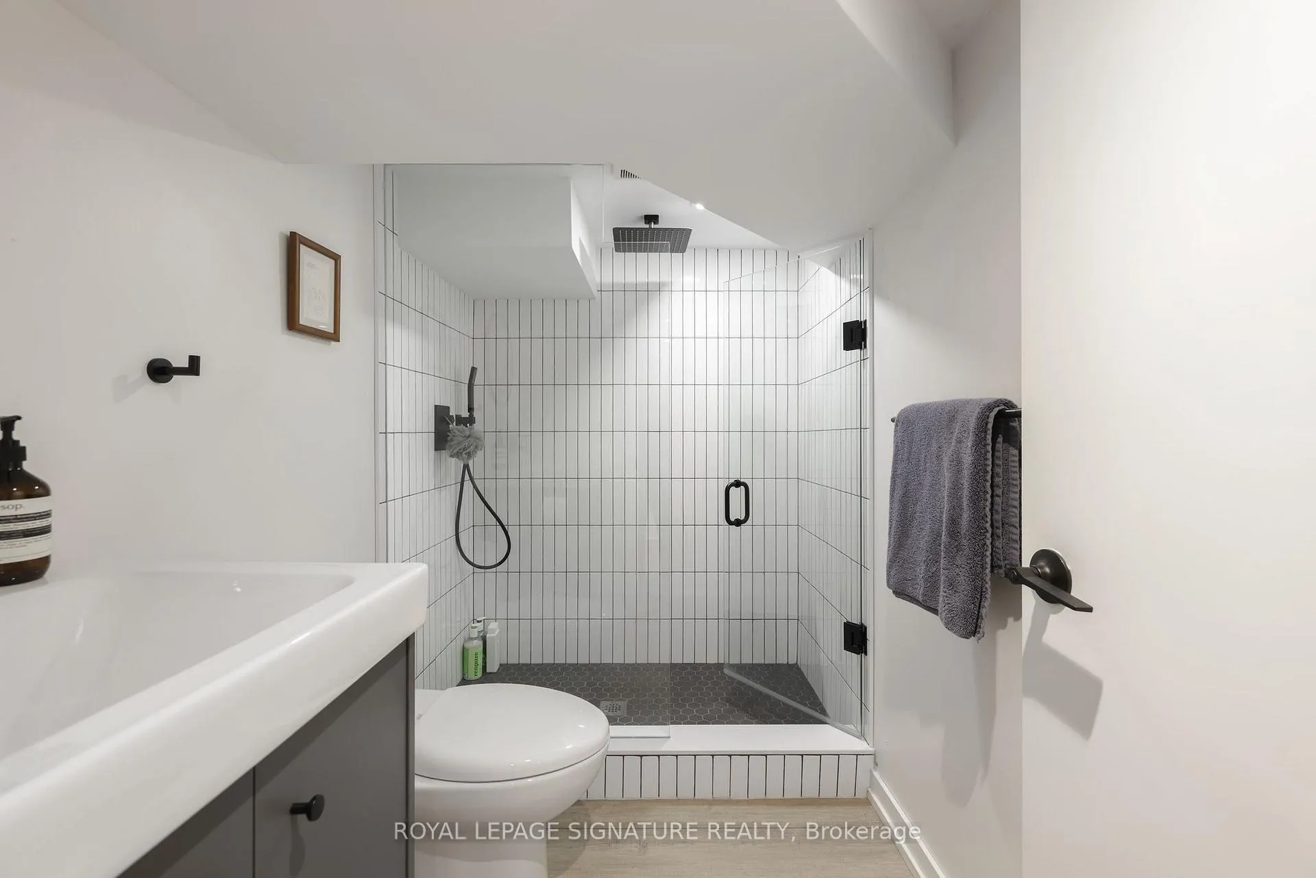 Photo 26 of 105 De Grassi Street, Toronto, South Riverdale — HOMEH