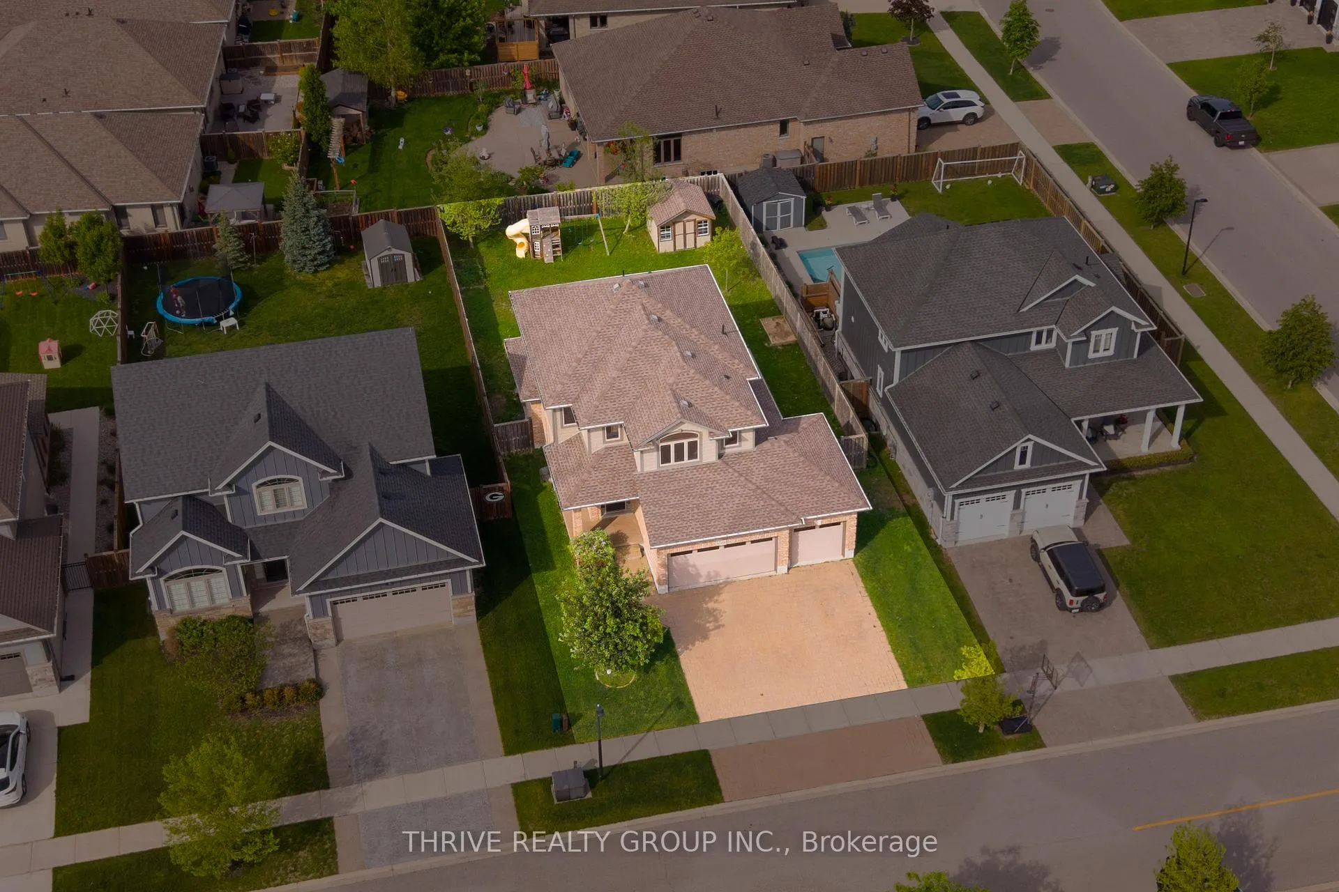 Photo 2 of 3 Dausett Drive, Middlesex Centre, Kilworth — HOMEH