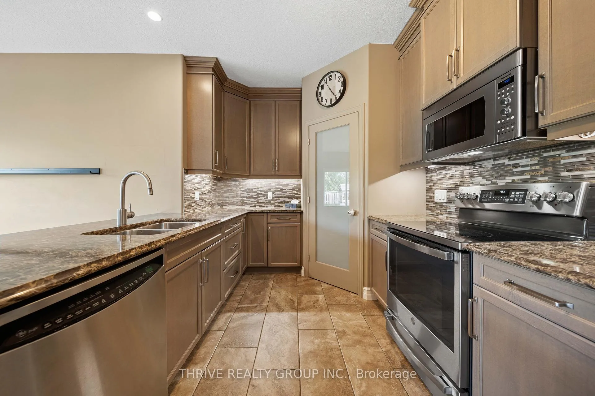 Photo 18 of 3 Dausett Drive, Middlesex Centre, Kilworth — HOMEH