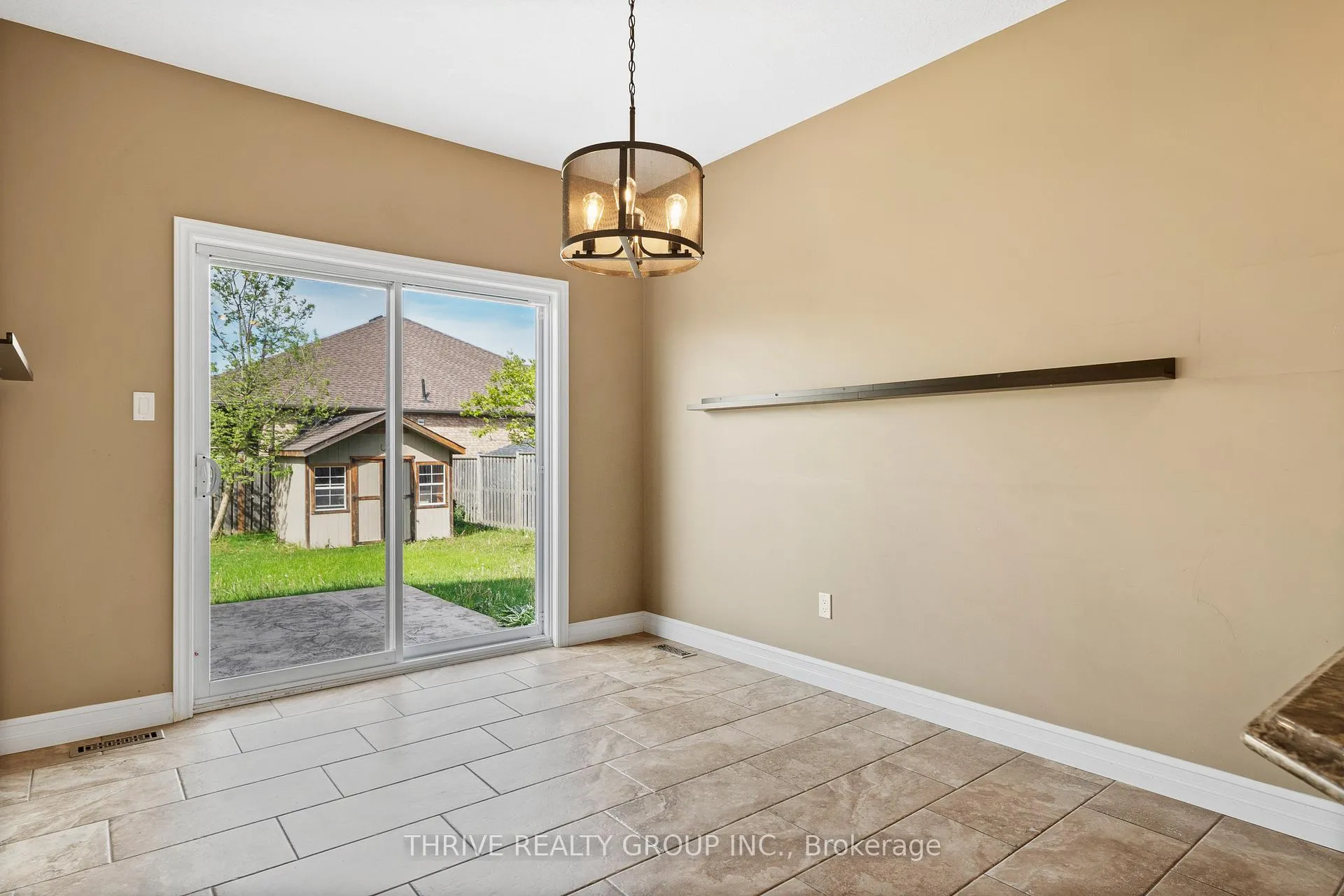 Photo 20 of 3 Dausett Drive, Middlesex Centre, Kilworth — HOMEH