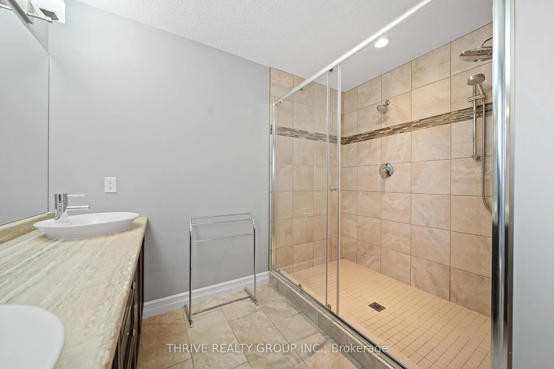 Photo 30 of 3 Dausett Drive, Middlesex Centre, Kilworth — HOMEH