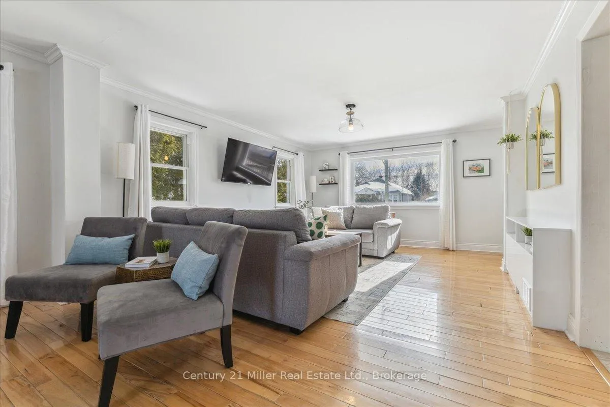 Photo 9 of 281 Peel Street, Halton Hills, Acton — HOMEH