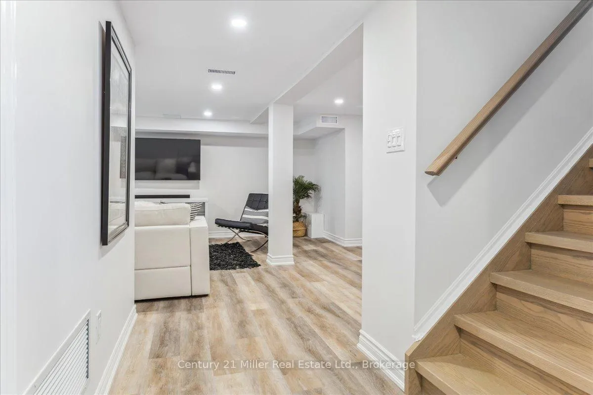 Photo 25 of 281 Peel Street, Halton Hills, Acton — HOMEH