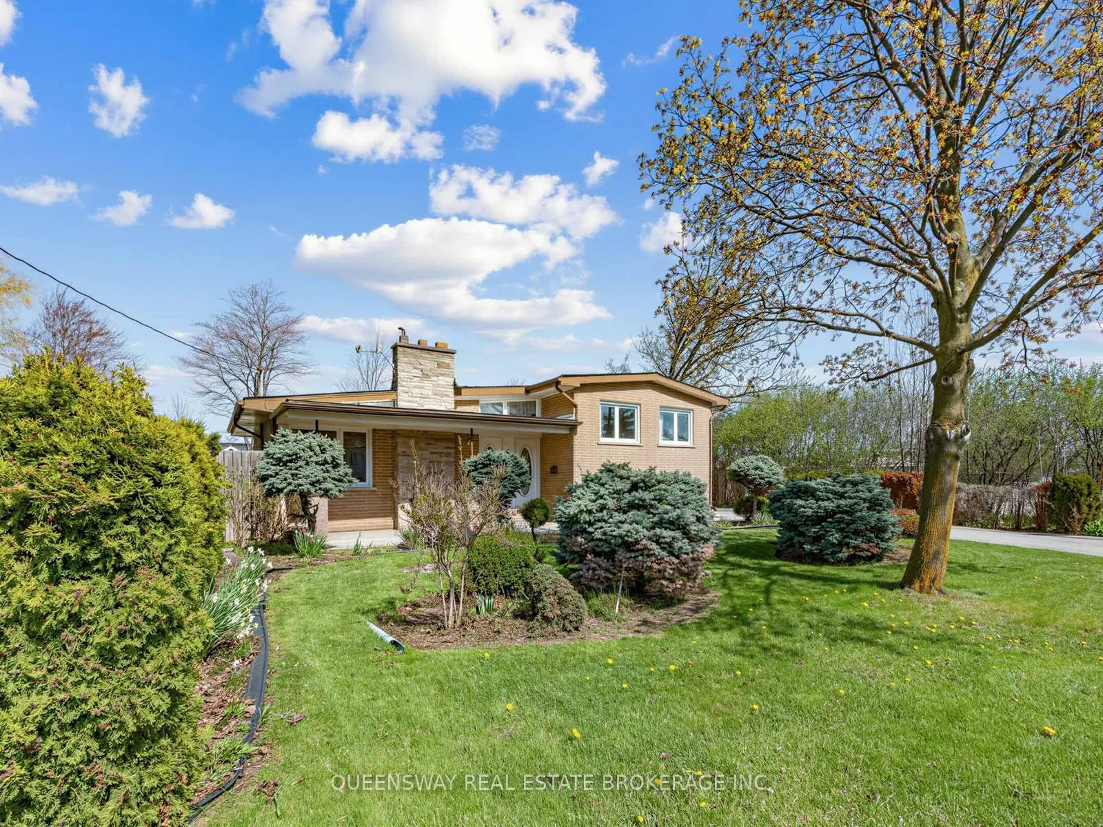Photo of 517 Pinegrove Road
