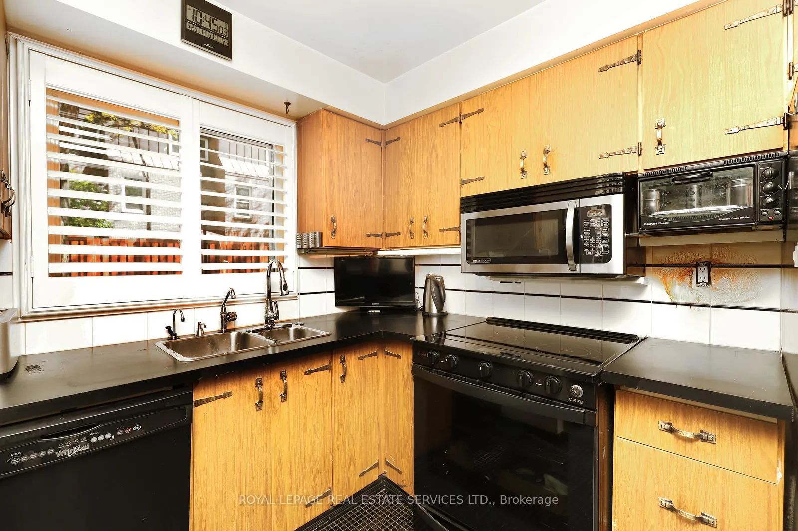 Photo 13 of Unit 18, 442 Perth Avenue, Toronto, Dovercourt-Wallace Emerson-Junction — HOMEH
