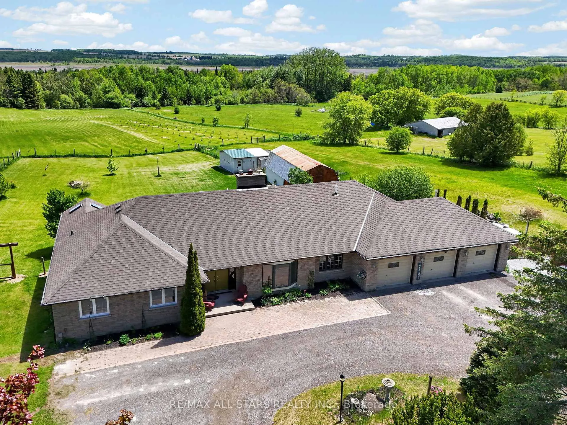 Photo 1 of 10655 Sideroad 17, Brock, Rural Brock — HOMEH