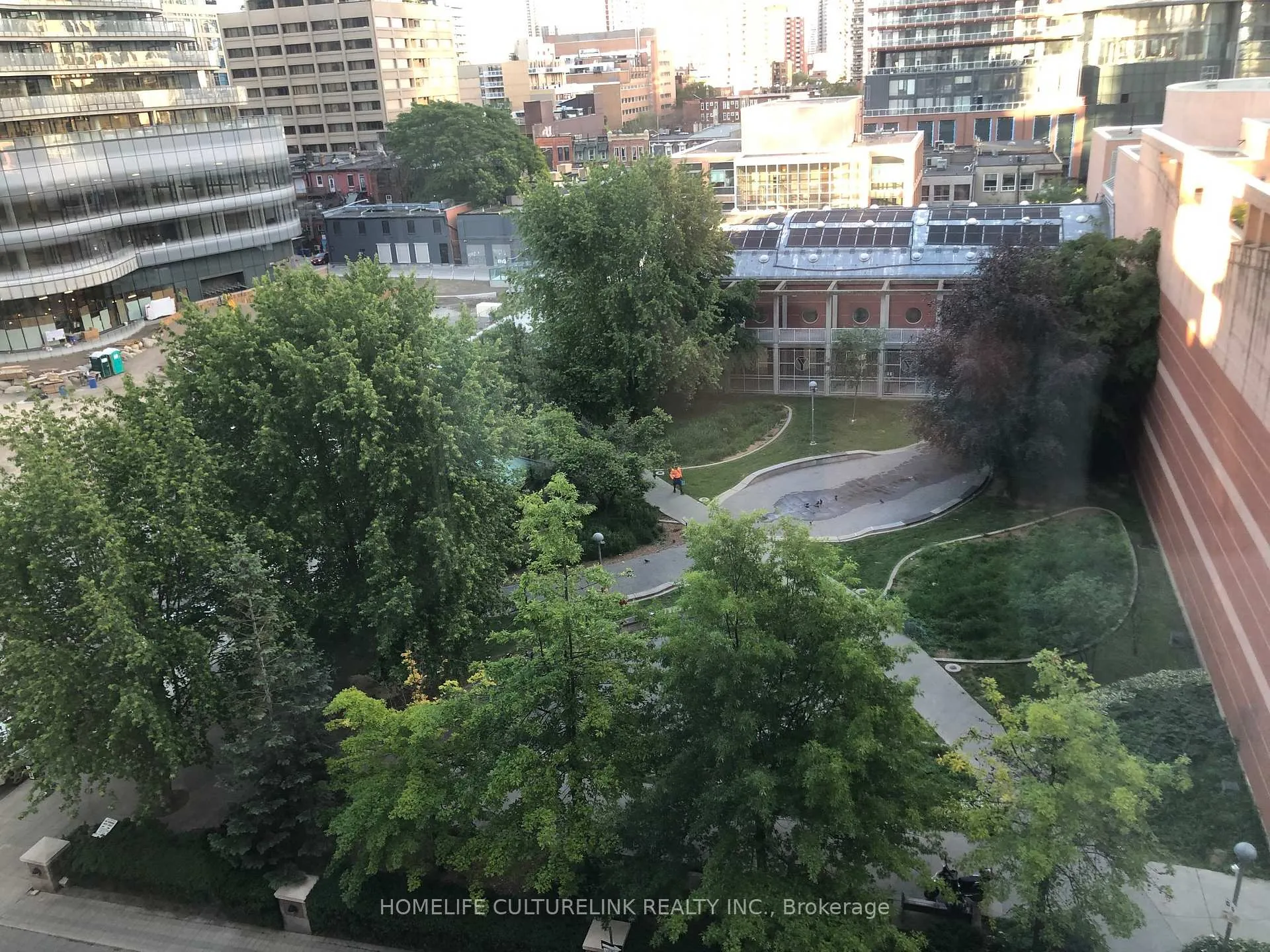 Photo 9 of Unit 801, 889 Bay Street, Toronto, Bay Street Corridor — HOMEH
