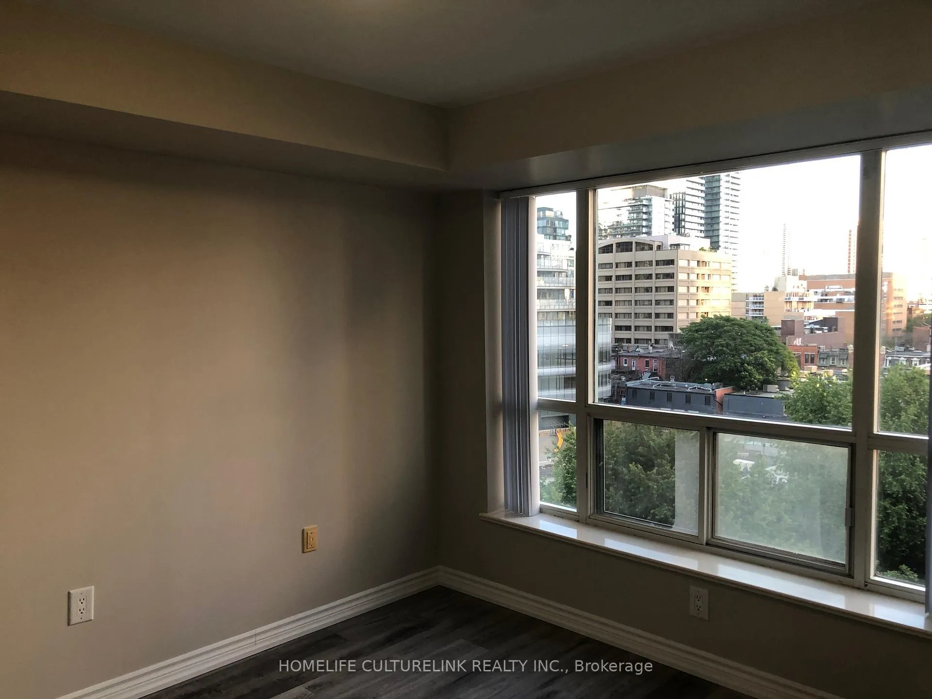 Photo 10 of Unit 801, 889 Bay Street, Toronto, Bay Street Corridor — HOMEH