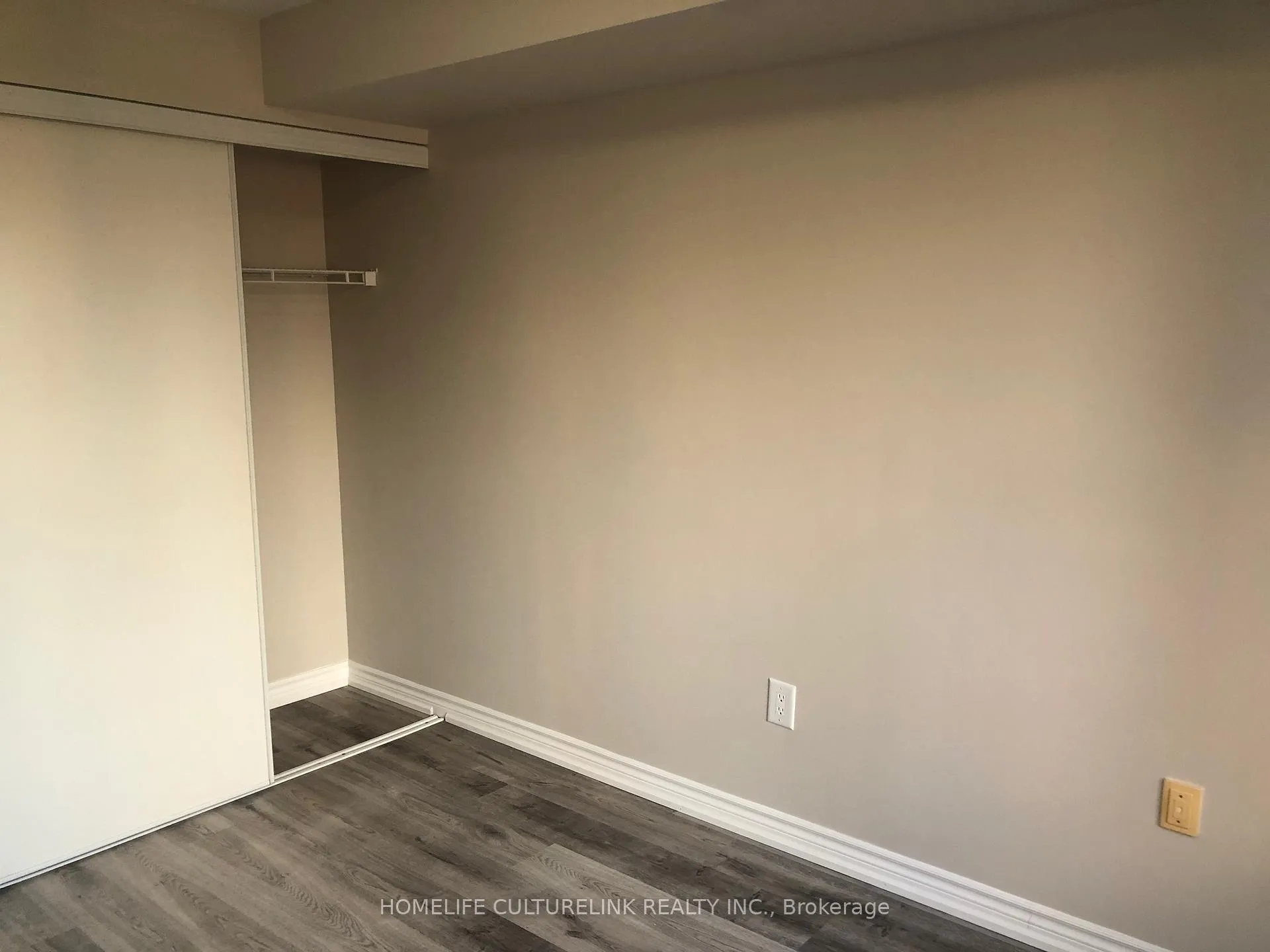Photo 11 of Unit 801, 889 Bay Street, Toronto, Bay Street Corridor — HOMEH