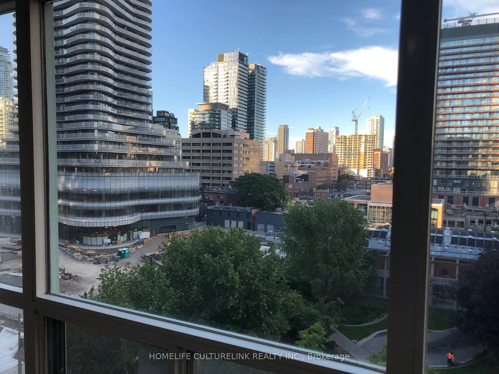 Photo 12 of Unit 801, 889 Bay Street, Toronto, Bay Street Corridor — HOMEH