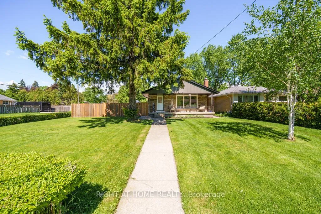 Photo 2 of 118 West 33rd Street, Hamilton, Westcliffe — HOMEH