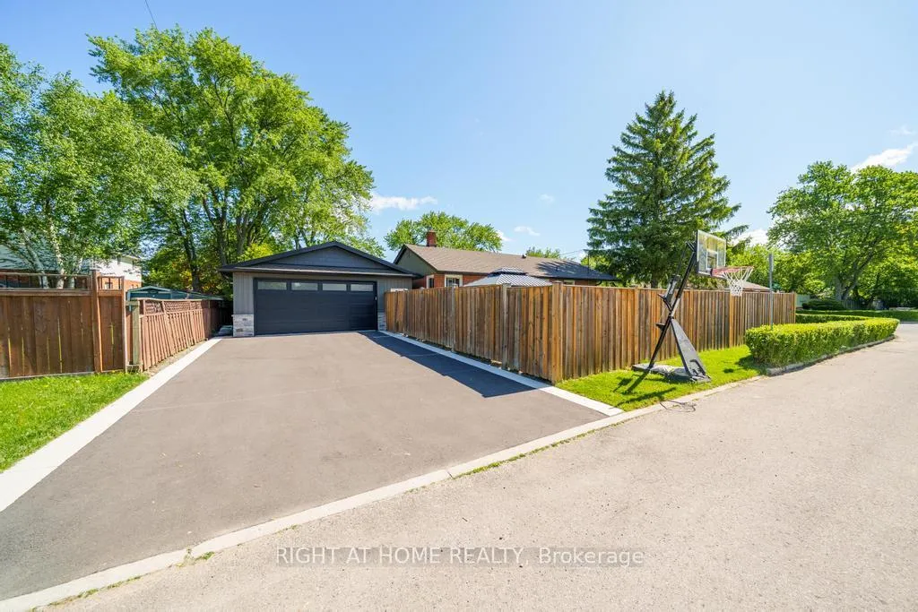 Photo 3 of 118 West 33rd Street, Hamilton, Westcliffe — HOMEH