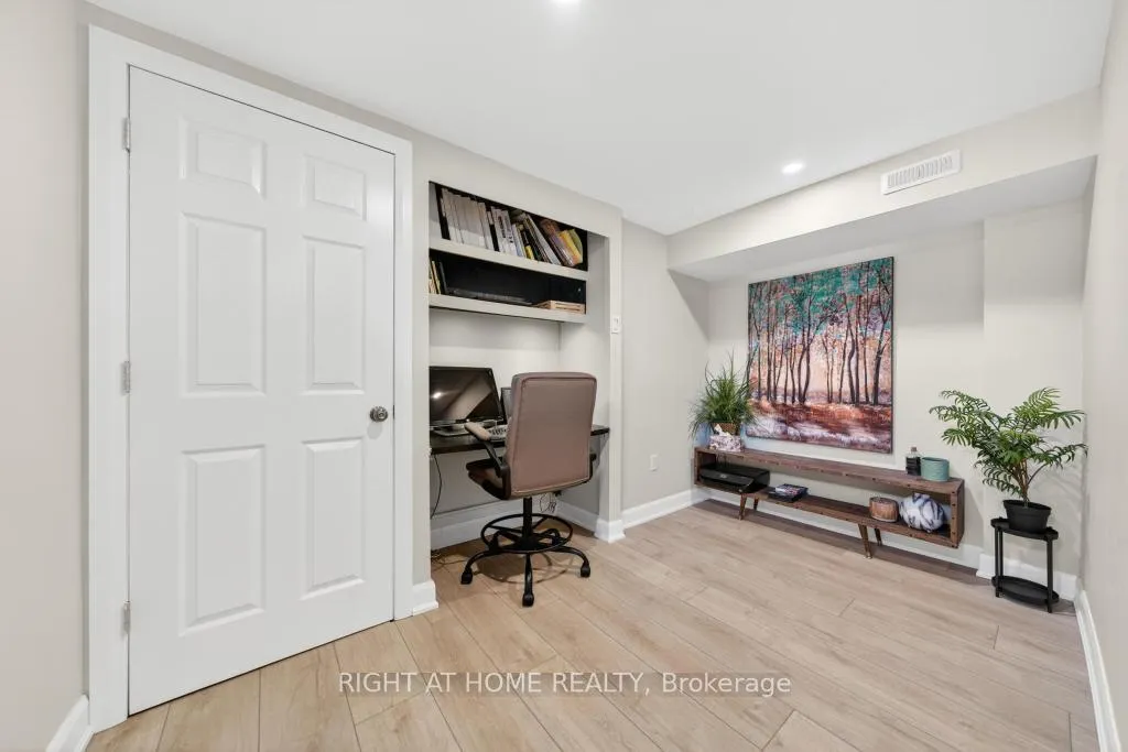 Photo 36 of 118 West 33rd Street, Hamilton, Westcliffe — HOMEH