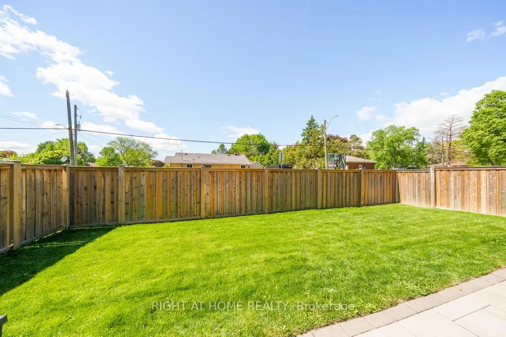 Photo 38 of 118 West 33rd Street, Hamilton, Westcliffe — HOMEH
