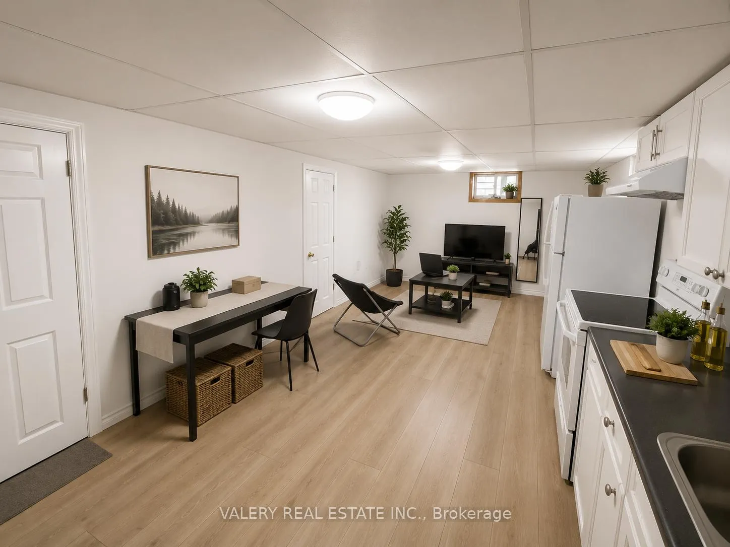 Photo 1 of Unit 2, 374 Edmonton Street E, London, East H — HOMEH