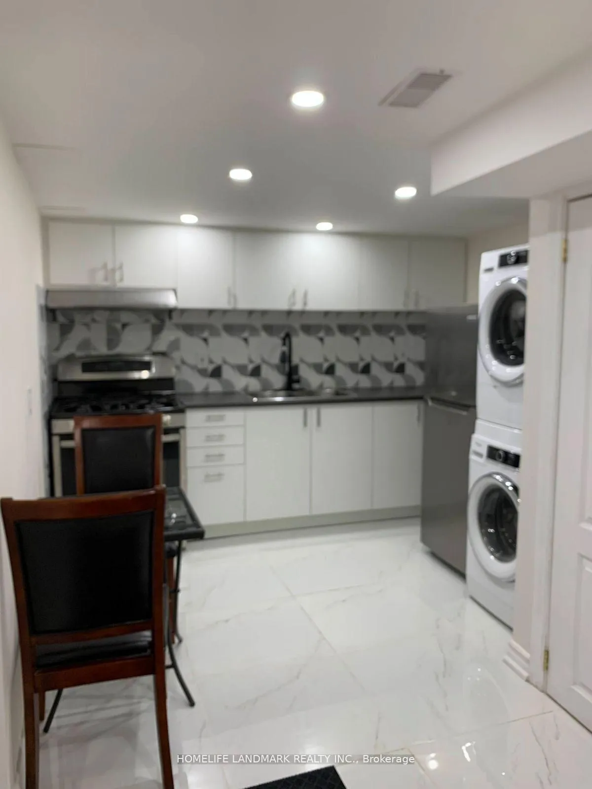 Front of Unit B, 4 Northumberland Street