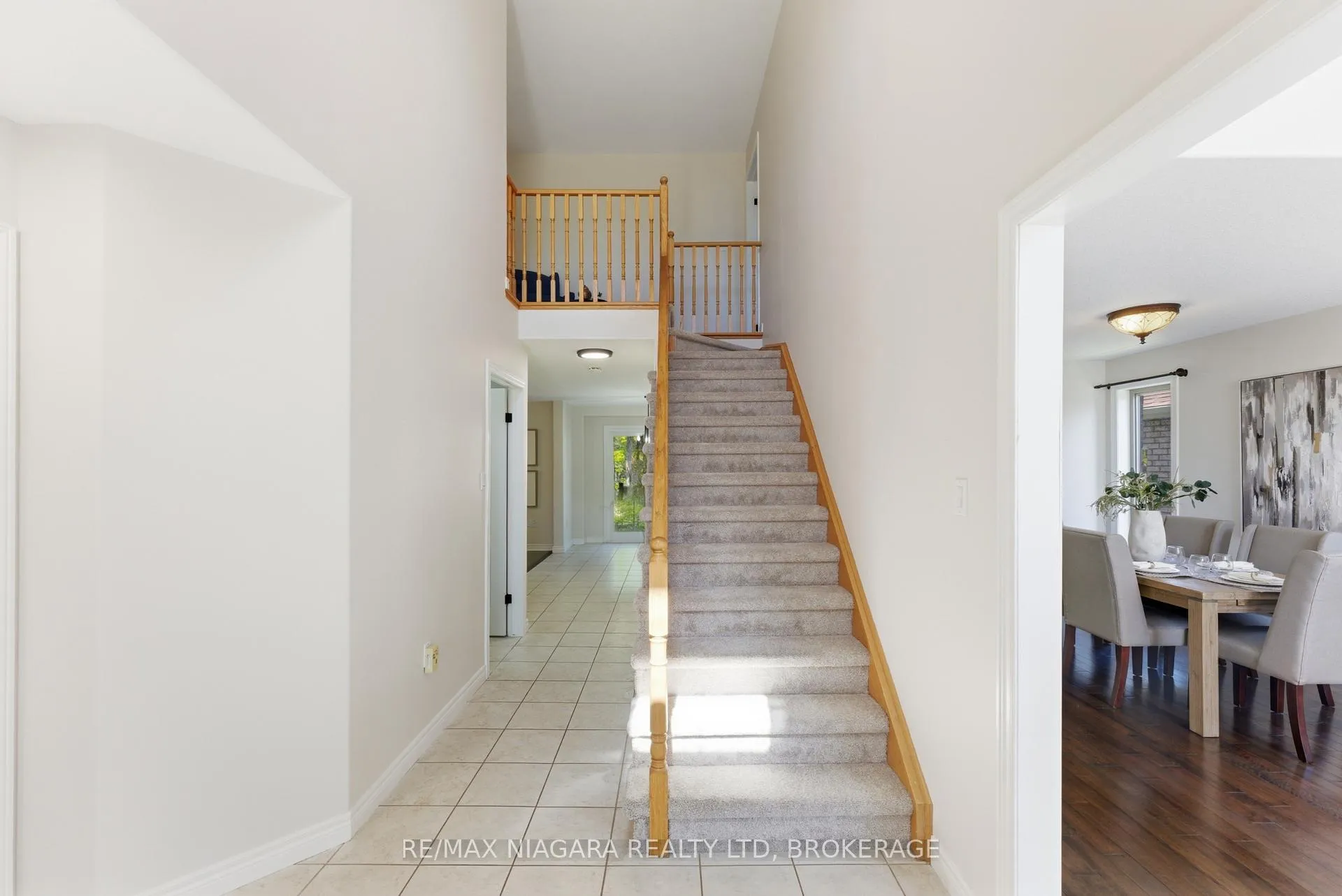 Photo 14 of 70 Terrace Drive, Grimsby, Grimsby East — HOMEH