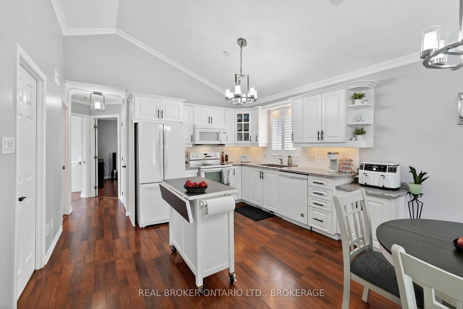 Photo 8 of 1526 Frank Court, Cornwall — HOMEH