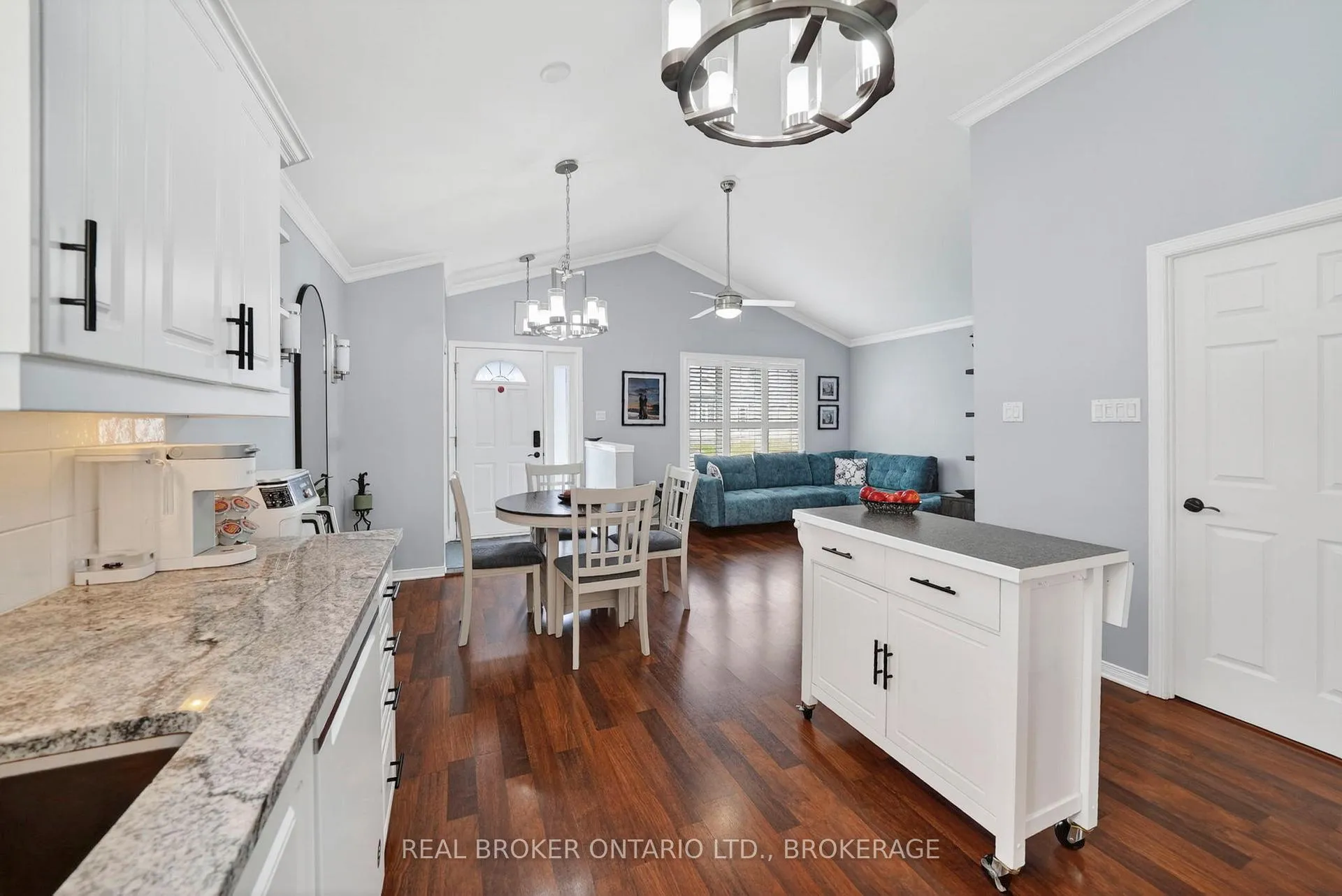 Photo 11 of 1526 Frank Court, Cornwall — HOMEH