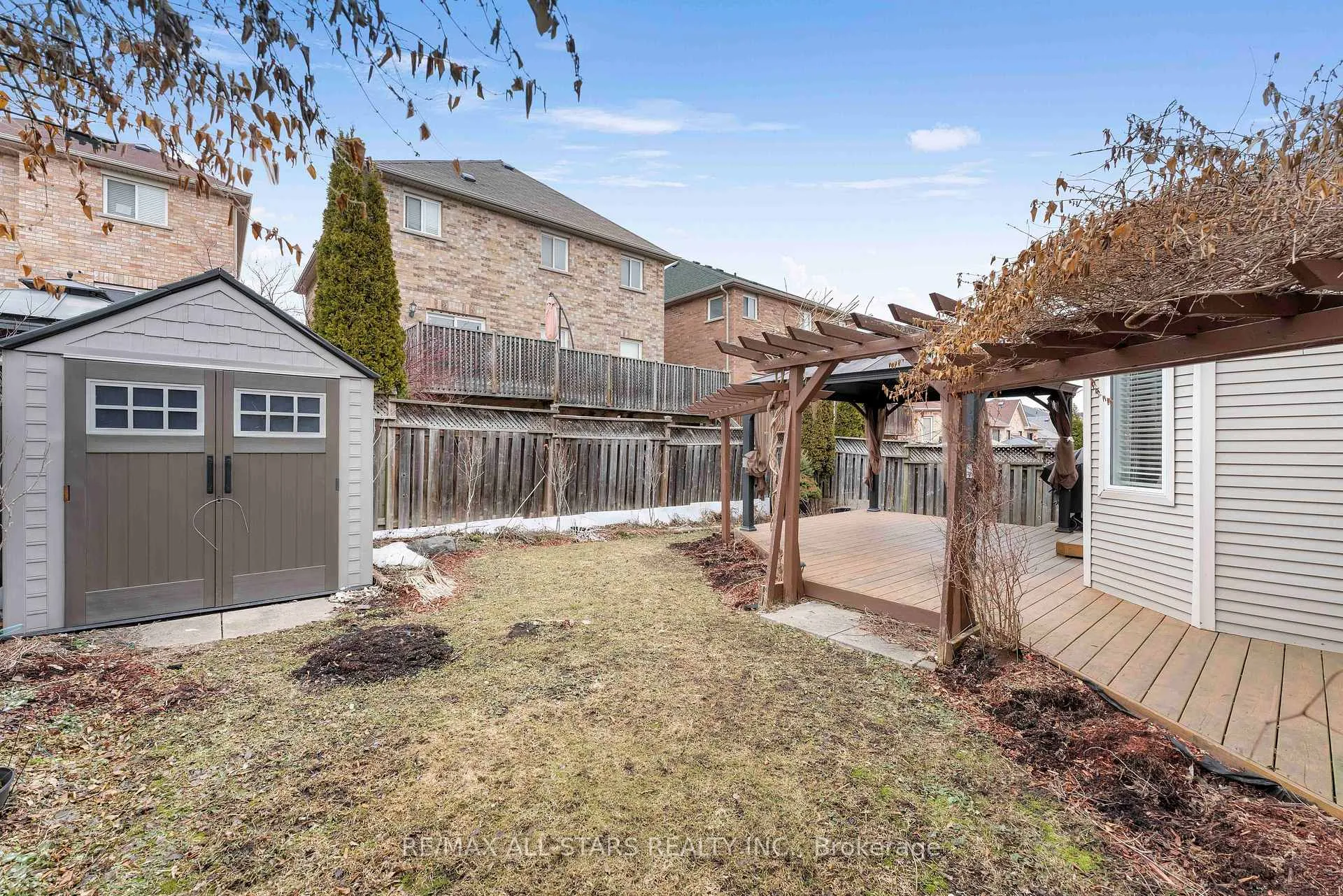 Photo 25 of 18 Reddenhurst Crescent, Georgina, Keswick South — HOMEH