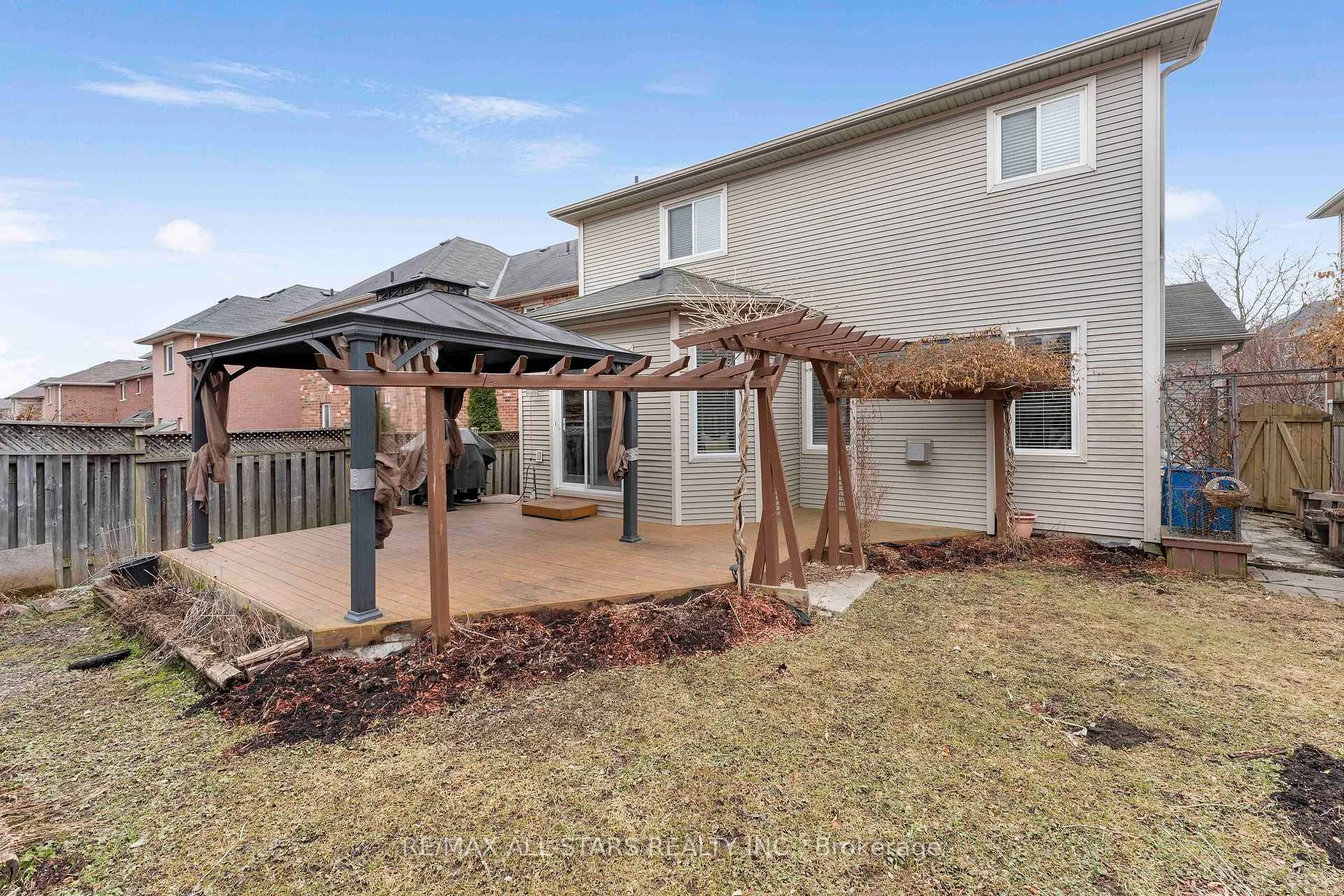 Photo 26 of 18 Reddenhurst Crescent, Georgina, Keswick South — HOMEH
