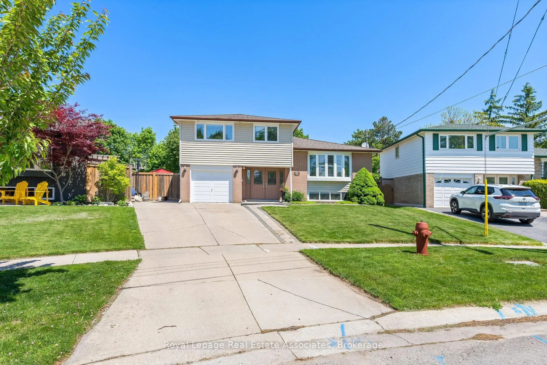Photo 2 of 26 Marilyn Crescent, Halton Hills, Georgetown — HOMEH