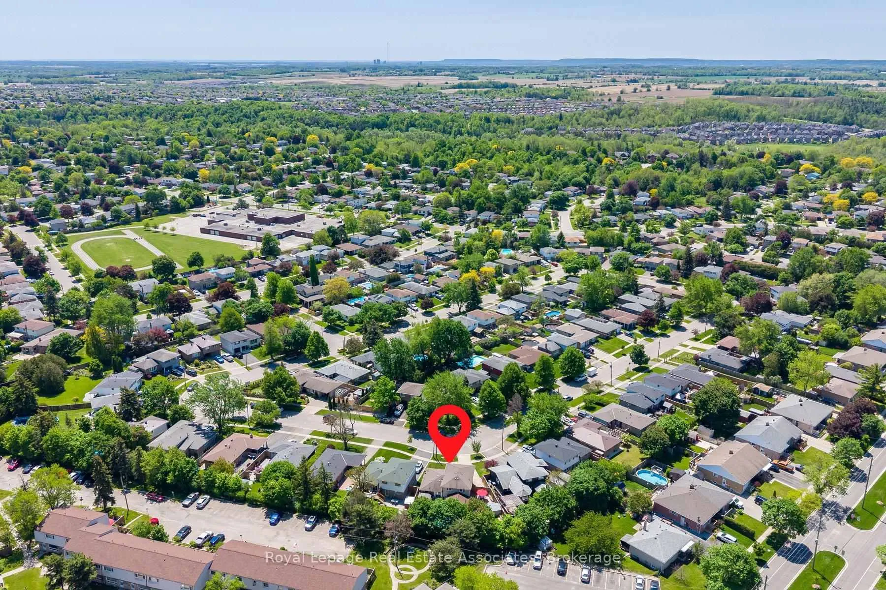 Photo 50 of 26 Marilyn Crescent, Halton Hills, Georgetown — HOMEH