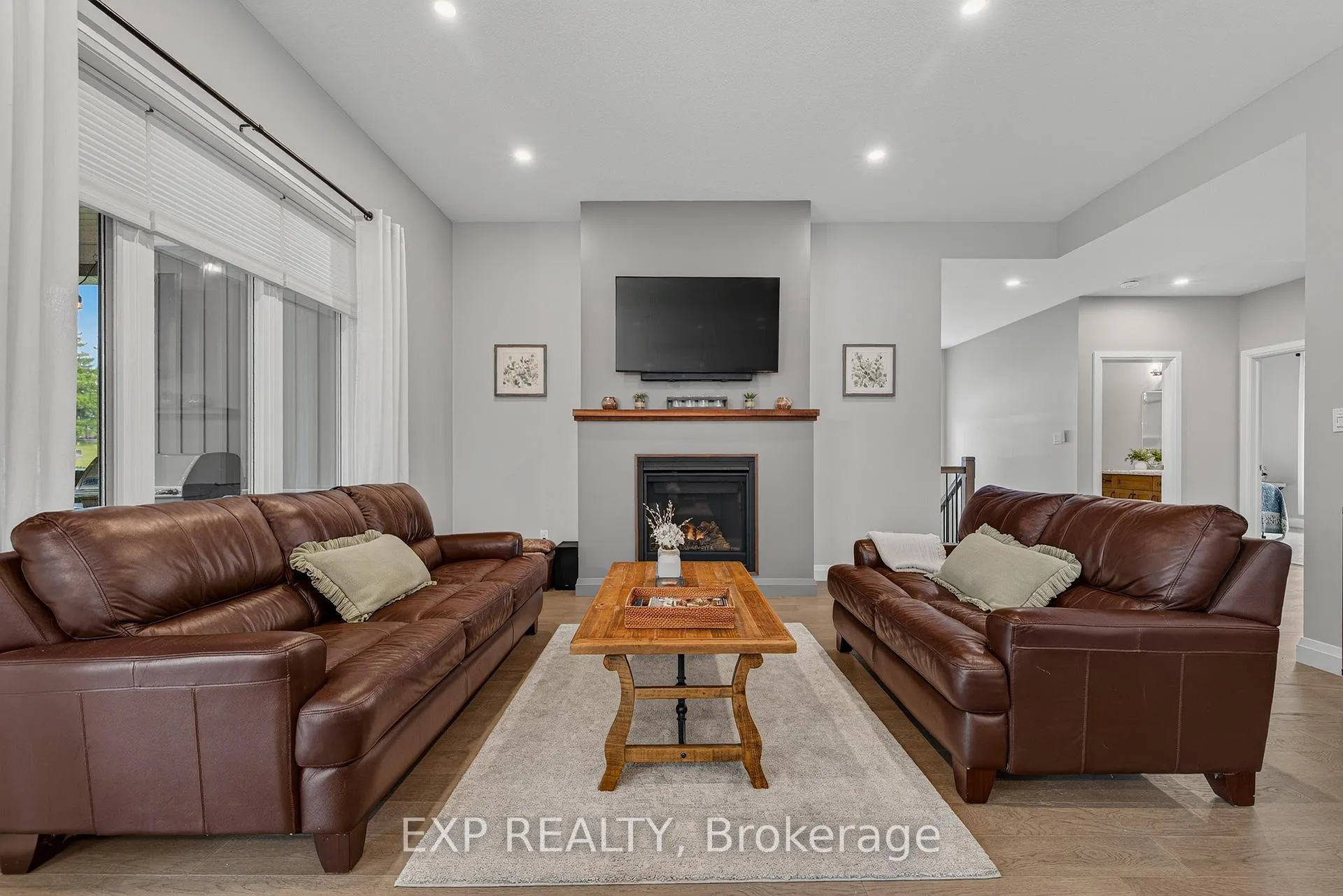 Photo 6 of Unit 12, 68 Cedar Street S, Brant, Paris — HOMEH