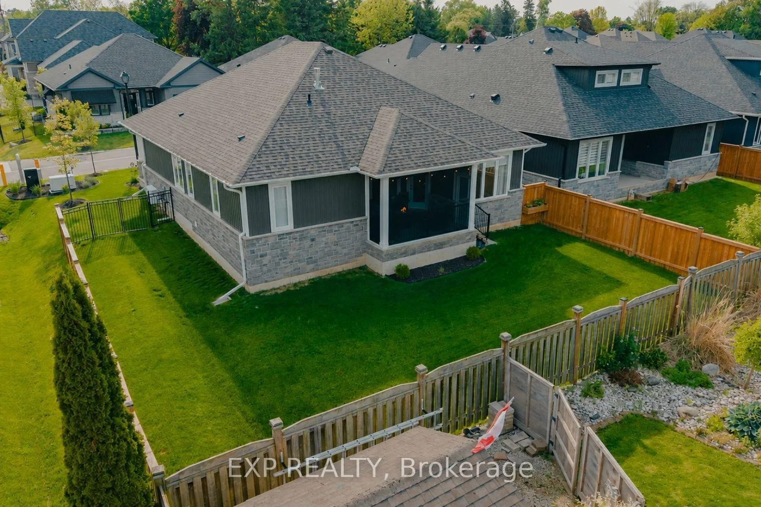 Photo 44 of Unit 12, 68 Cedar Street S, Brant, Paris — HOMEH