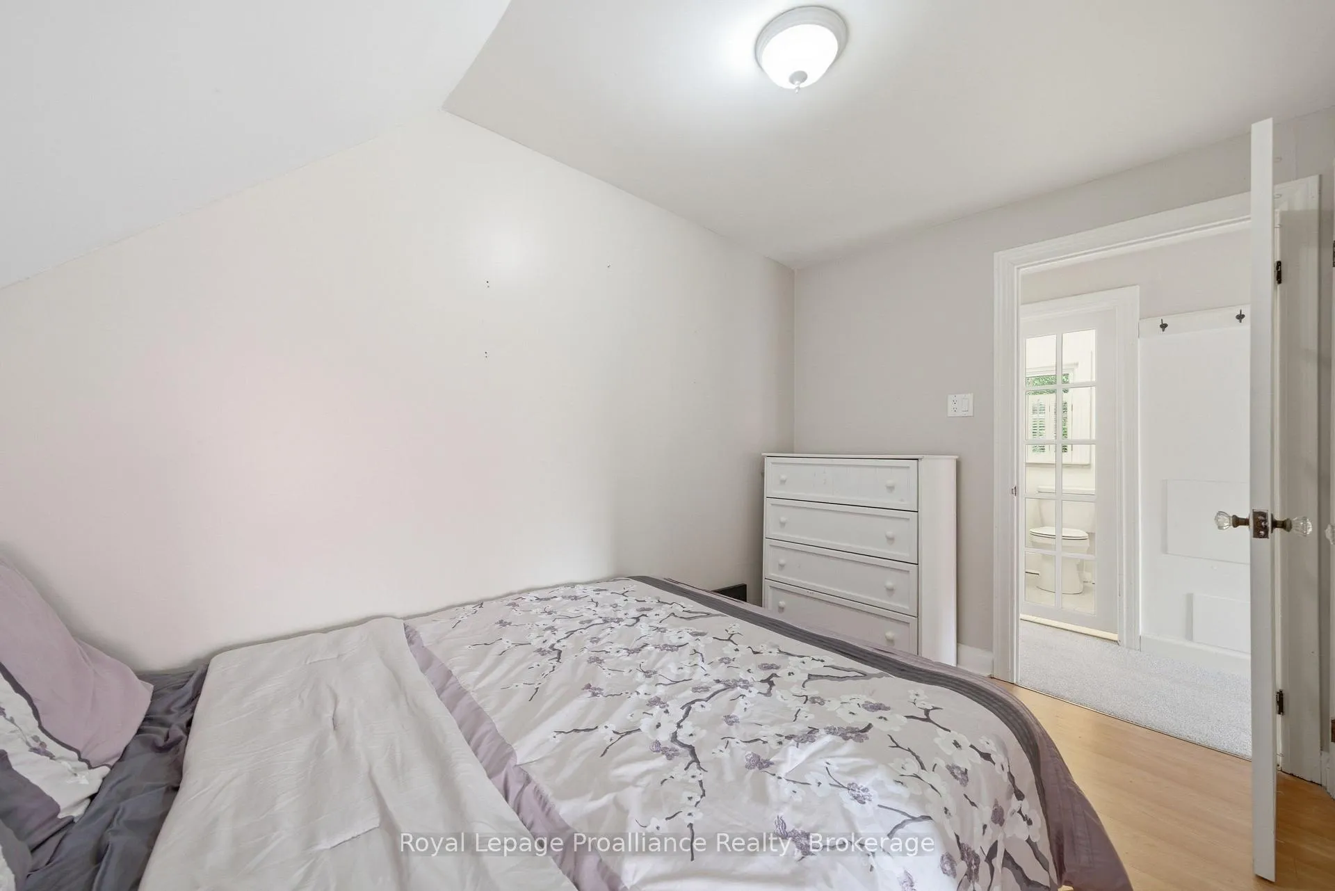 Photo 35 of 165 Lingham Street, Belleville, Belleville Ward — HOMEH