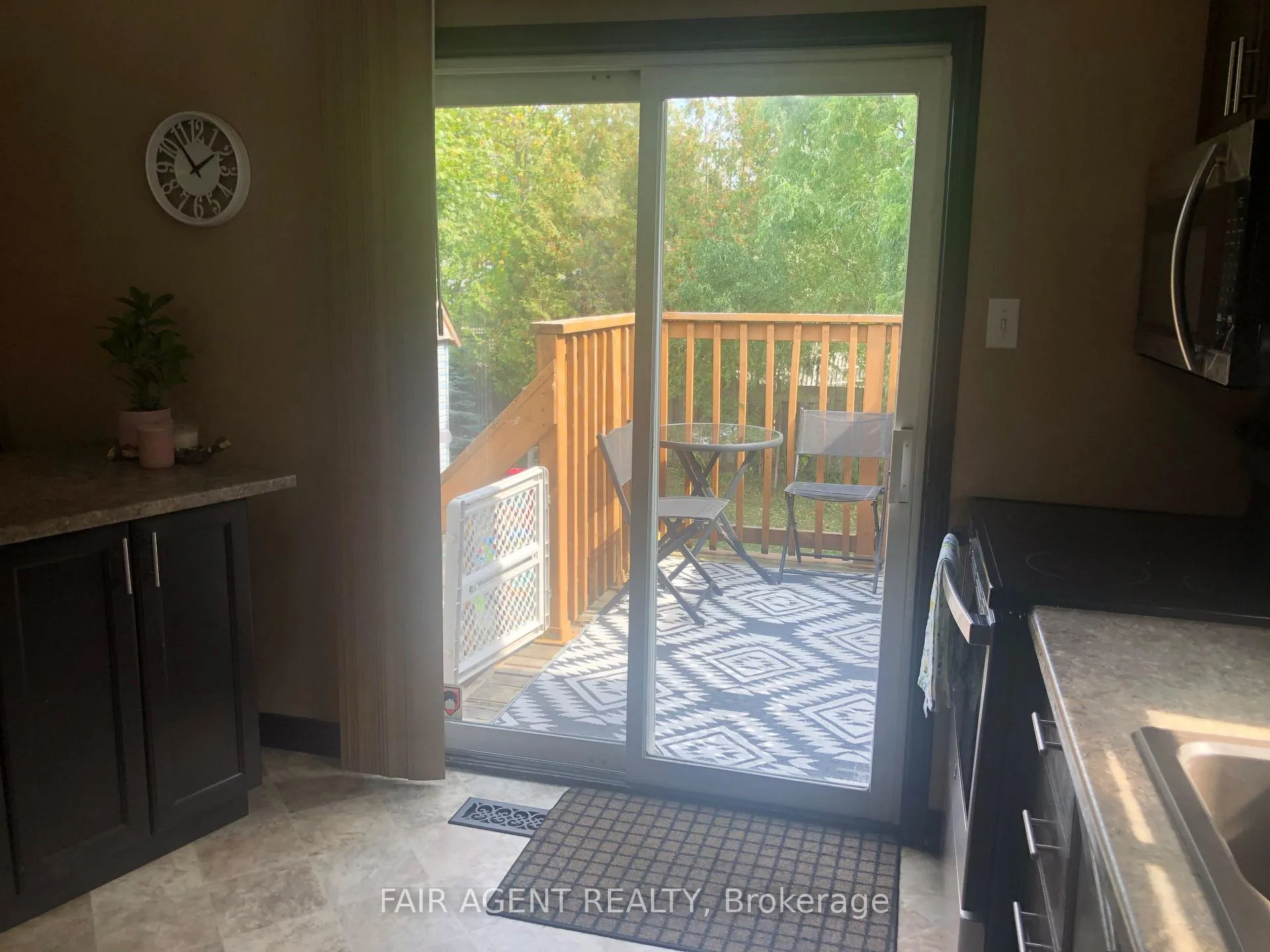 Photo 20 of 562 Erinbrook Drive, Kitchener, Country Hills West — HOMEH