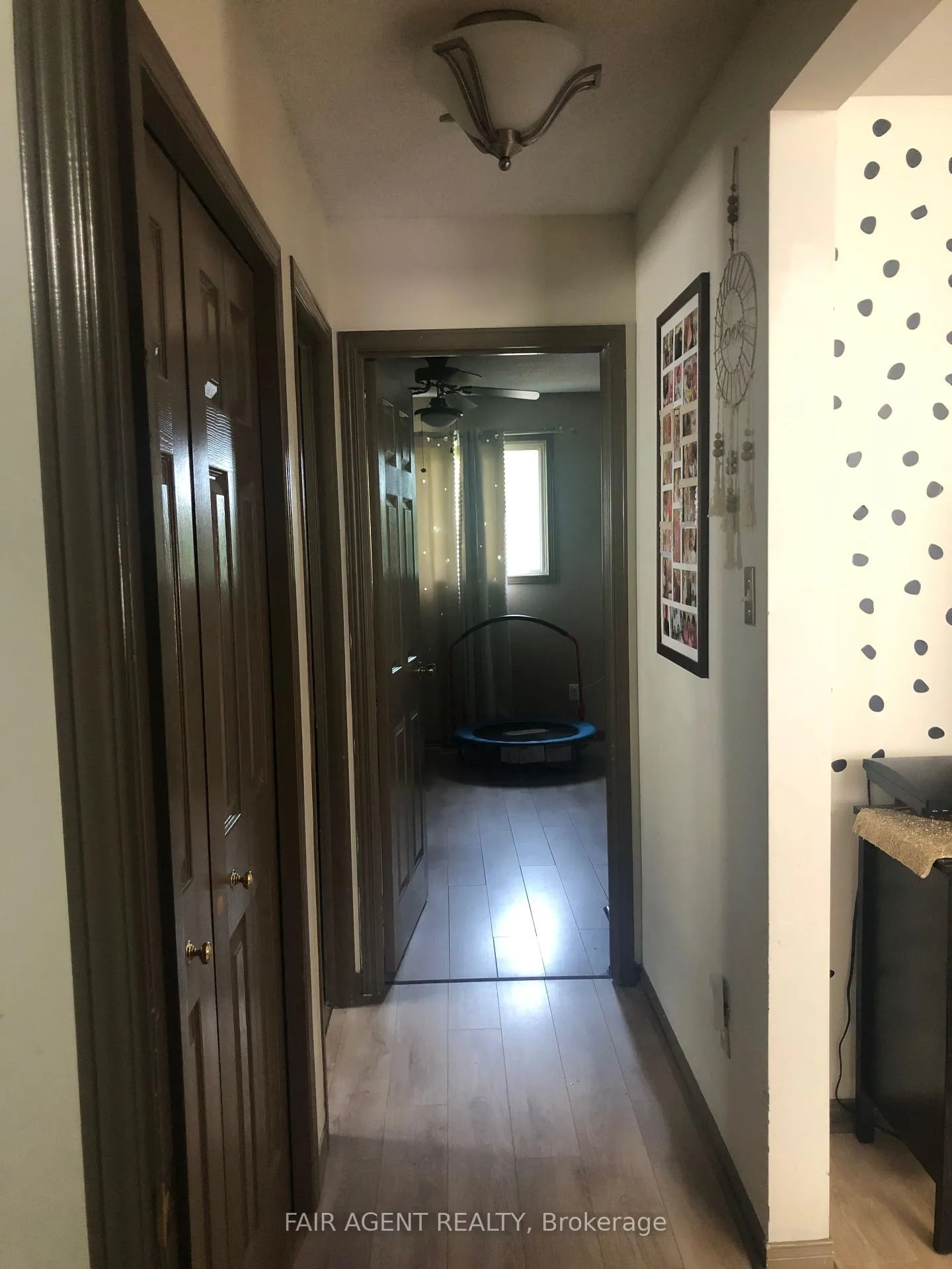 Photo 23 of 562 Erinbrook Drive, Kitchener, Country Hills West — HOMEH