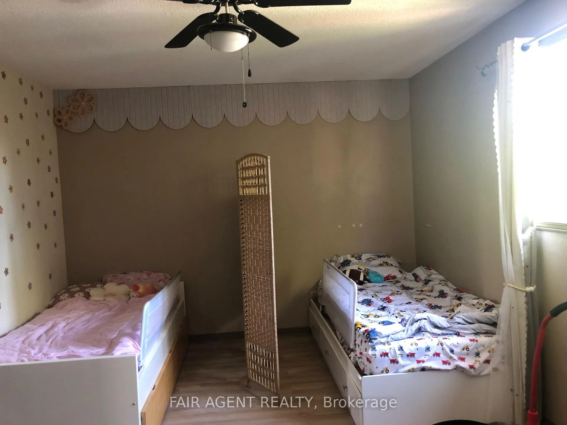 Photo 27 of 562 Erinbrook Drive, Kitchener, Country Hills West — HOMEH